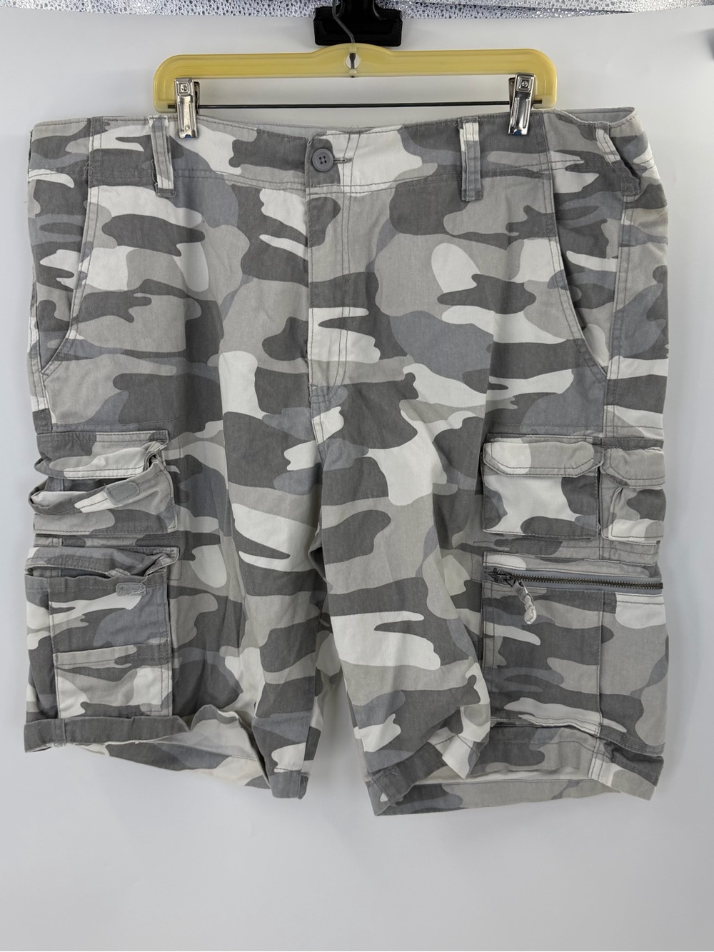 OP Ocean Pacific Gray Camo Cargo Shorts Men’s Size 42 Tactical Y2K